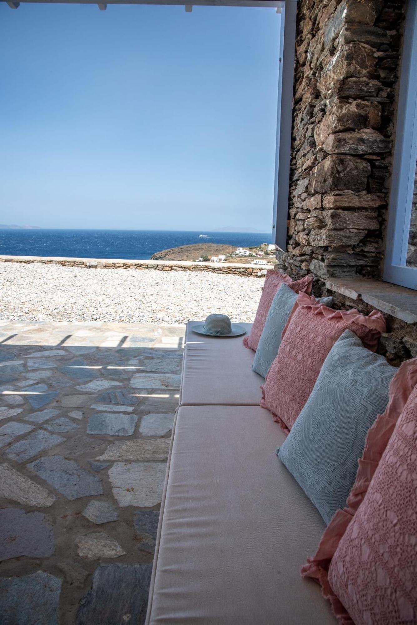 Iliopetra * Agios Romanos